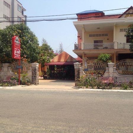 Ta Eng Guesthouse Kampot Bagian luar foto