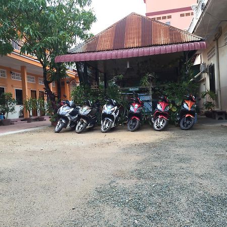 Ta Eng Guesthouse Kampot Bagian luar foto