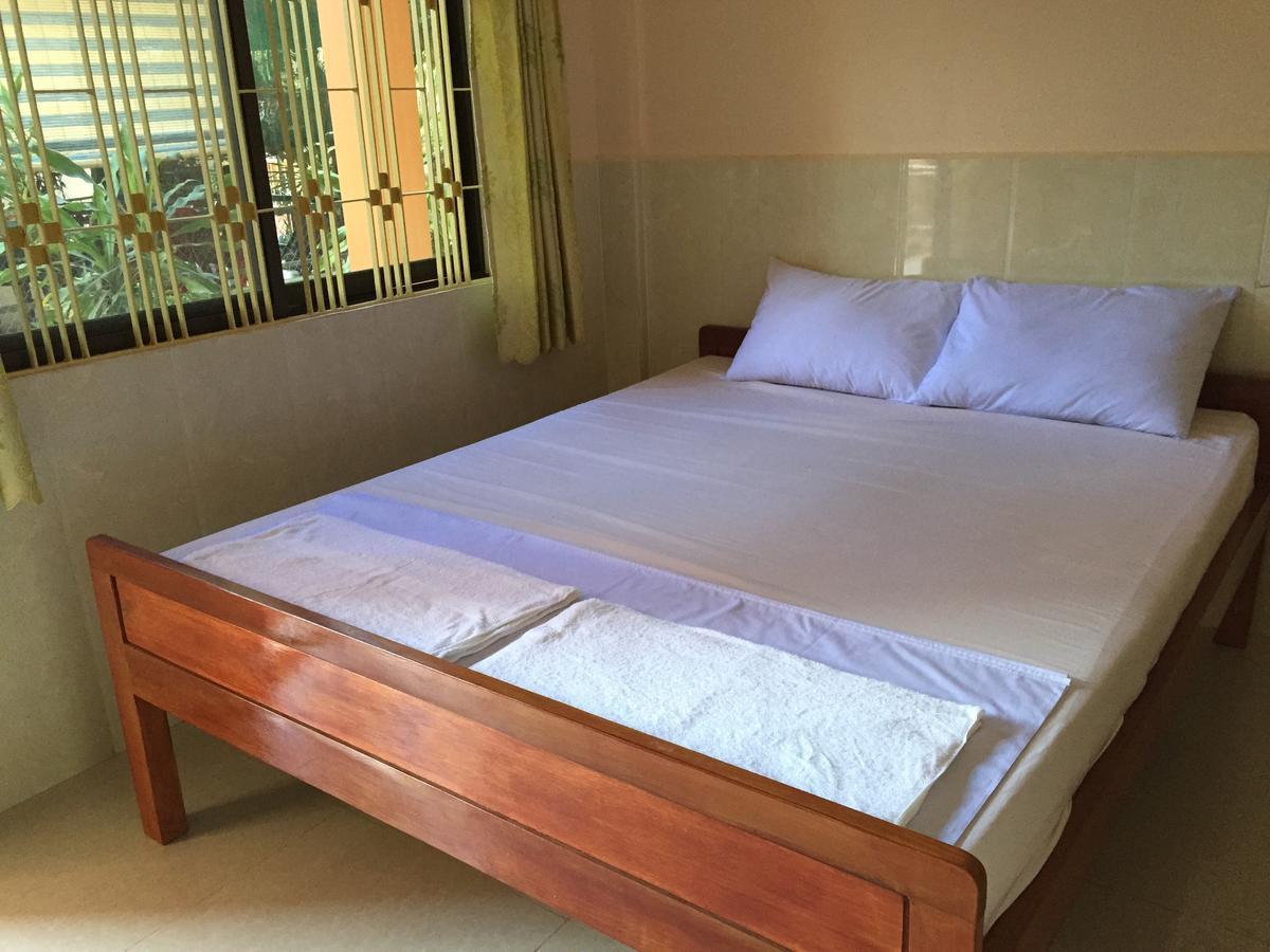 Ta Eng Guesthouse Kampot Bagian luar foto