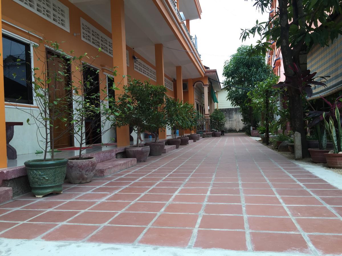 Ta Eng Guesthouse Kampot Bagian luar foto